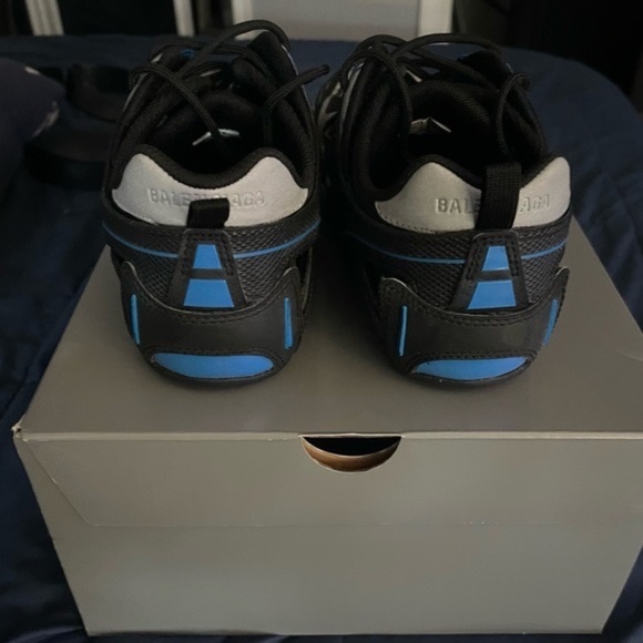Balenciaga Drive Sneaker-USED - Picture 8 of 12